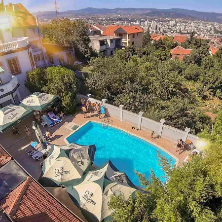 View & Pool Apartment *