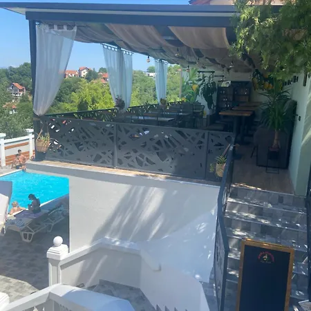 Apartman View & Pool *